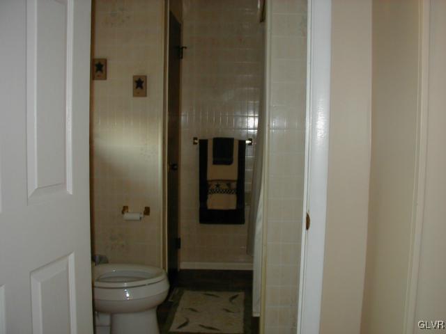 6344 Chapmans Road Allentown, PA 18104 - Photo 10 of 13 Gallery Image 10