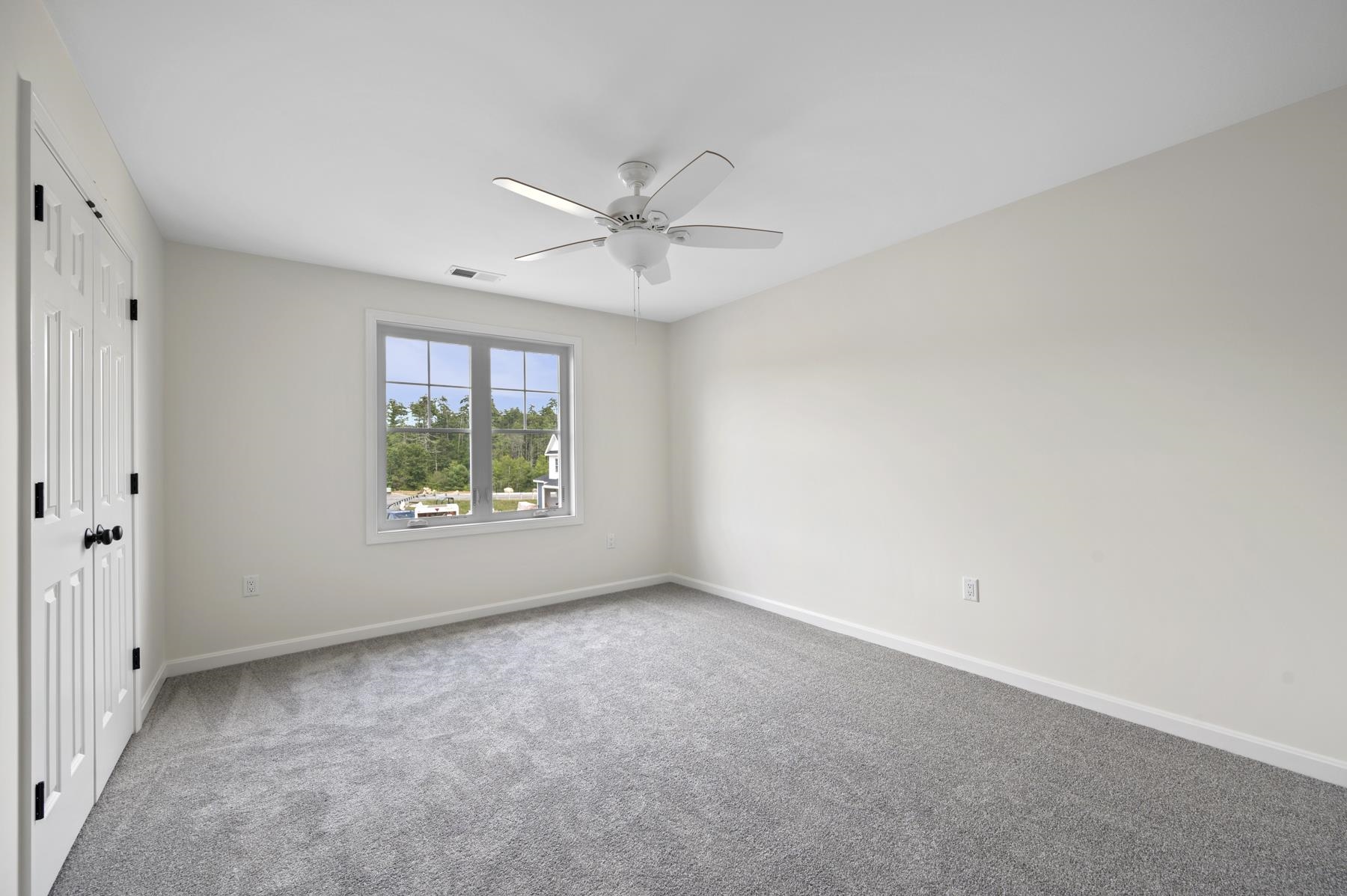 35 Crestview Way Raymond, NH 03077 - Photo 21 of 28