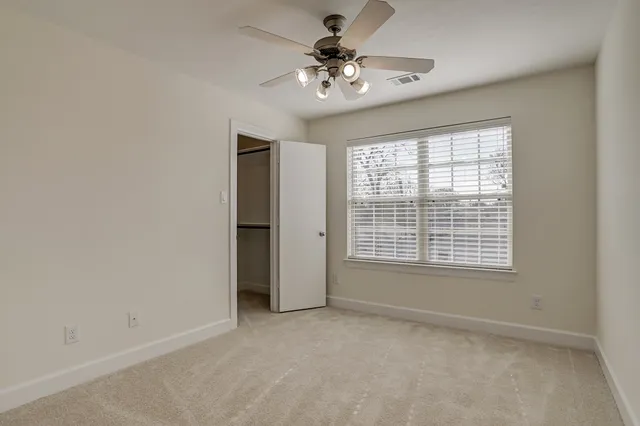 $2,295 | 701 East 40th Street, Houston, TX 77022