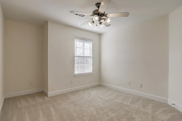 $2,295 | 701 East 40th Street, Houston, TX 77022