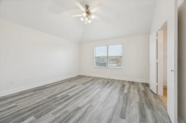 $2,195 | 701 East 40th Street, Houston, TX 77022