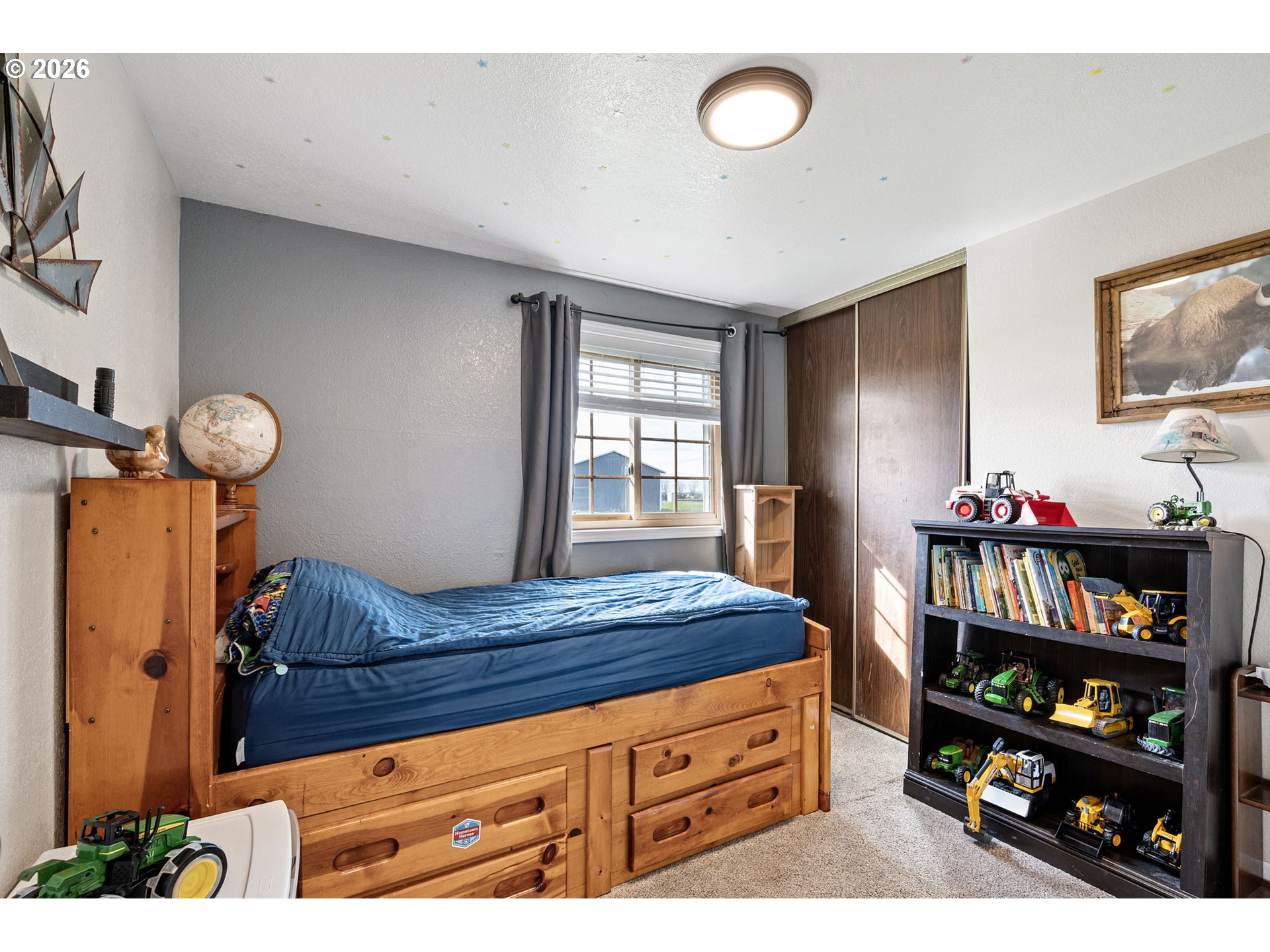 86 East 2nd Street Halsey, OR 97348 - Photo 23 of 36 a living room with furniture and a window