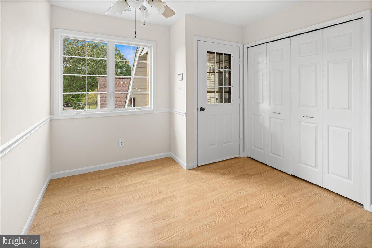 90 Winthrop Road Monroe Township, NJ 08831 - Photo 14 of 56 Kitchen Table Area