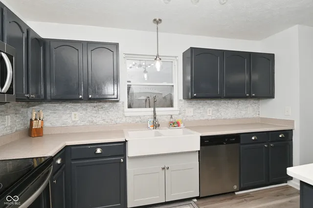 $359,900 | 1258 Spring Lake Drive, Brownsburg, IN 46112