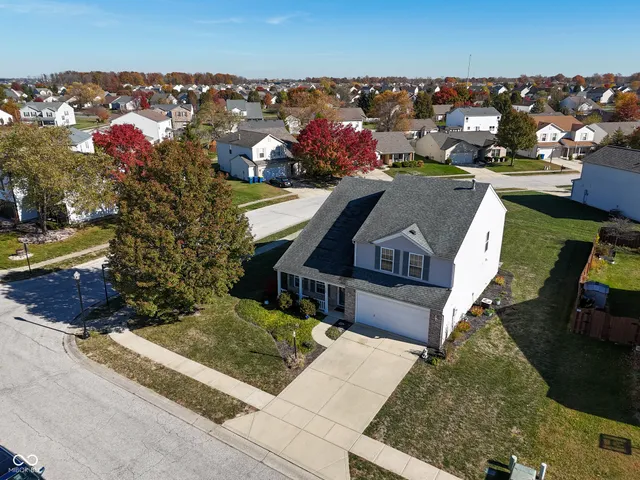 $359,900 | 1258 Spring Lake Drive, Brownsburg, IN 46112