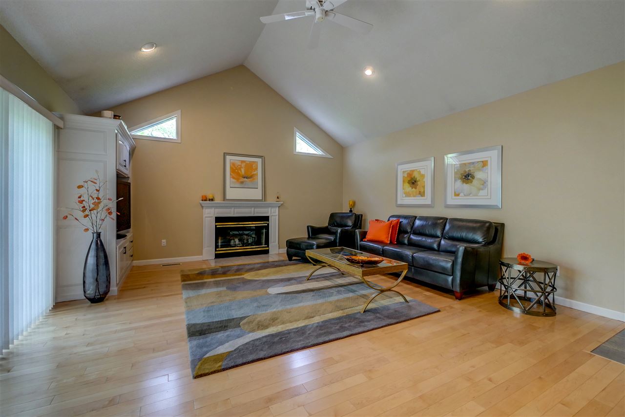 2 Clark Road Nashua, NH 03062 - Photo 14 of 40