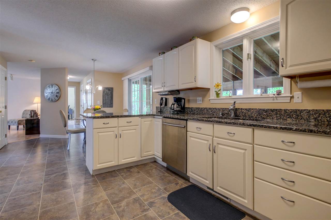 2 Clark Road Nashua, NH 03062 - Photo 6 of 40