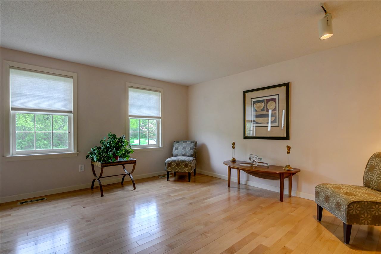 2 Clark Road Nashua, NH 03062 - Photo 10 of 40