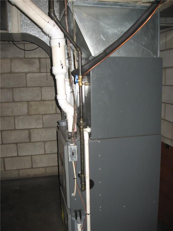 160 Braddock Rd Avenue Mount Pleasant, PA 15666 - Photo 21 of 24 Newer Gas furnace with central A/C