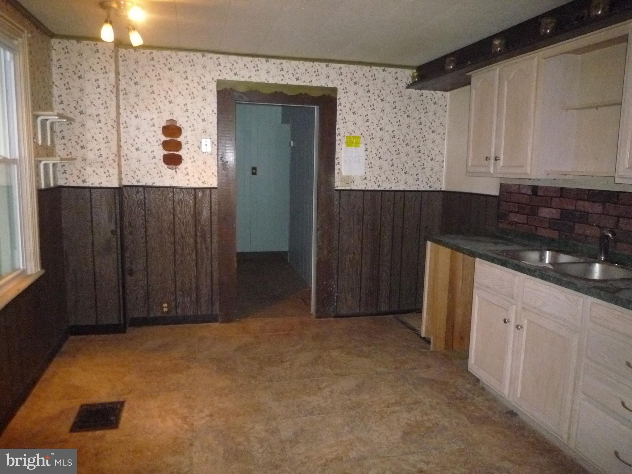 5031 Kutztown Road Temple, PA 19560 - Photo 5 of 16 Gallery Image 5