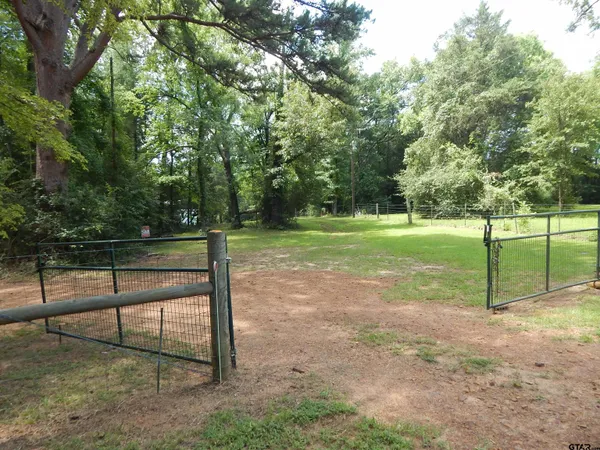 $378,900 | 8909 Farm To Market Road 1795, Big Sandy, TX 75755