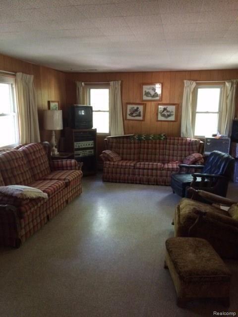 6556 East Loop Road Caseville, MI 48725 - Photo 3 of 6 6556 Loop Rd living room.jpg