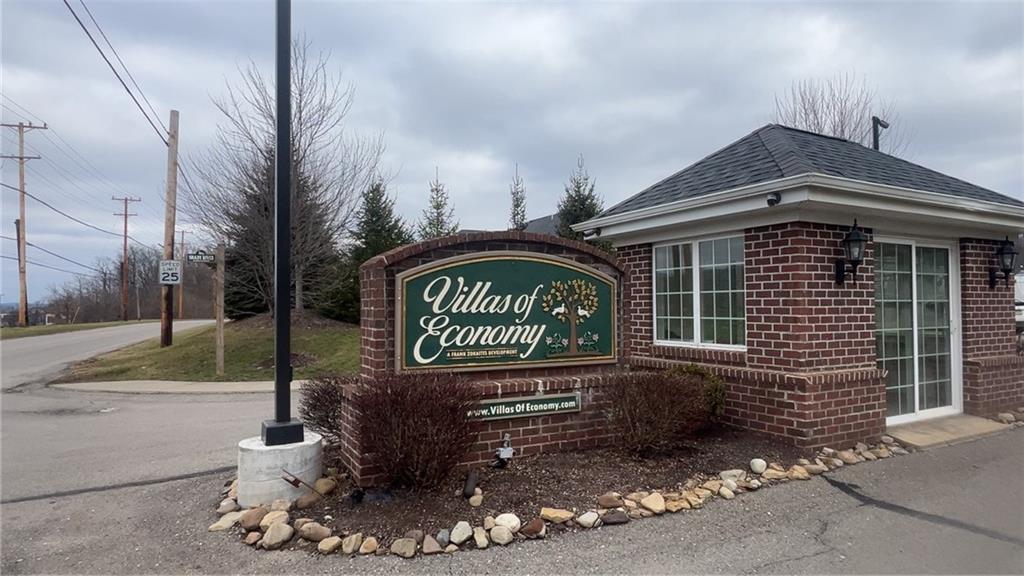 300 River Rdg Court Baden, PA 15005 - Photo 3 of 28