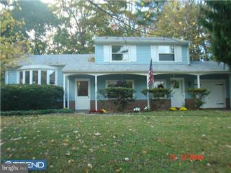 32 Chetwynd Road Paoli, PA 19301 - Photo 1 of 12 Exterior Front