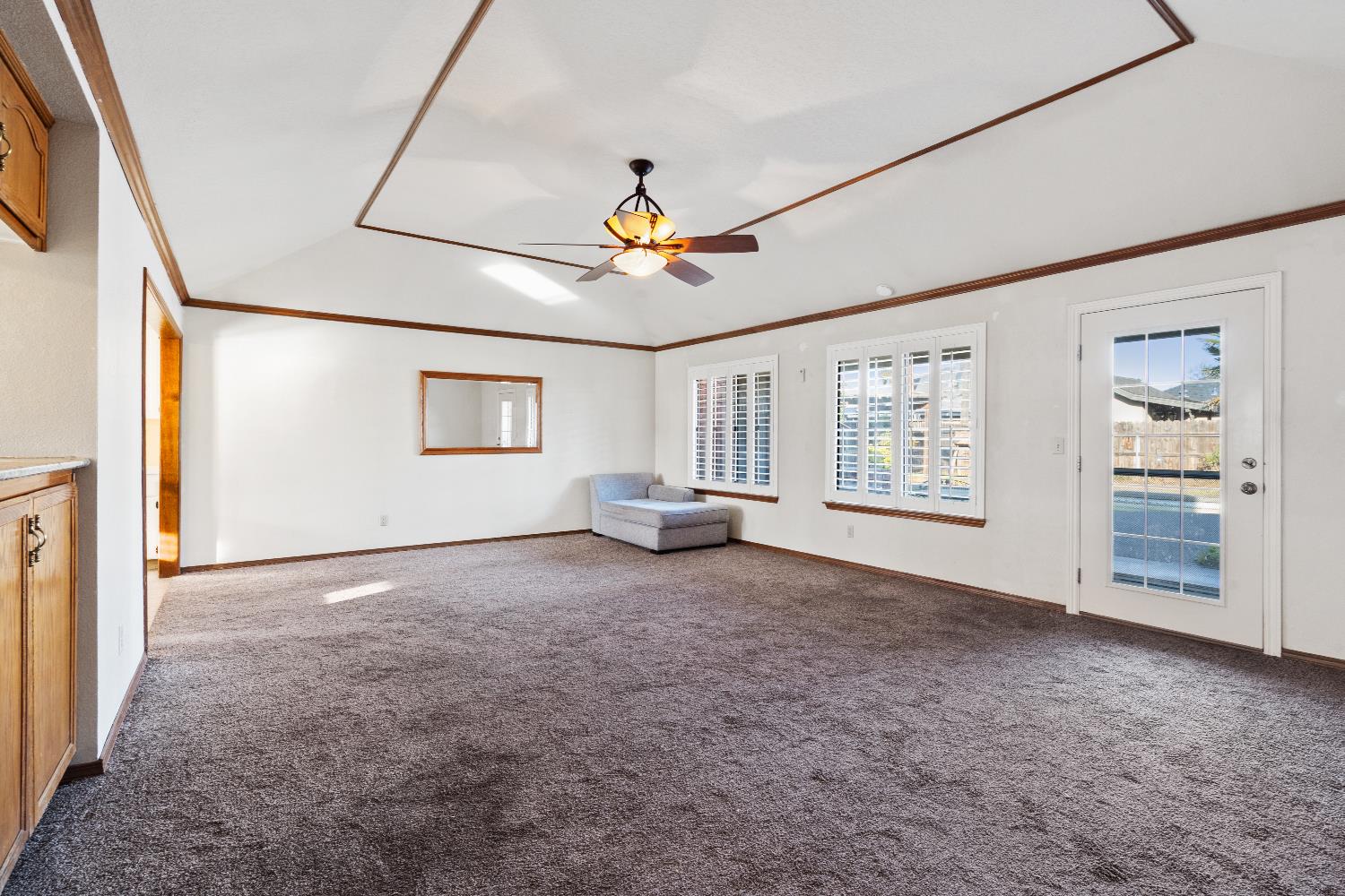 2465 Ash Court Hanford, CA 93230 - Photo 7 of 28
