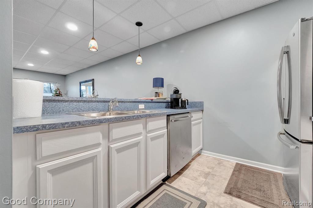 698 West Bluff Court Rochester Hills, MI 48307 - Photo 30 of 52
