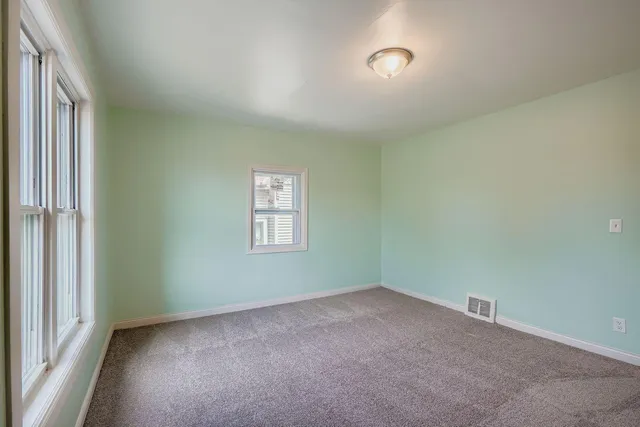 $2,699 | 610 X Fairview Avenue North, St. Paul, MN 55104