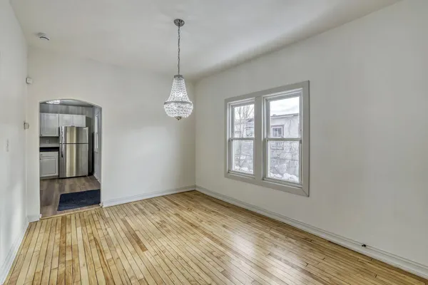 $2,550 | 610 Fairview Avenue North, St. Paul, MN 55104