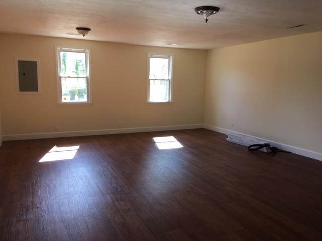 3841 Lightfoot Mill Road Chattanooga, TN 37406 - Photo 3 of 18 Living Room