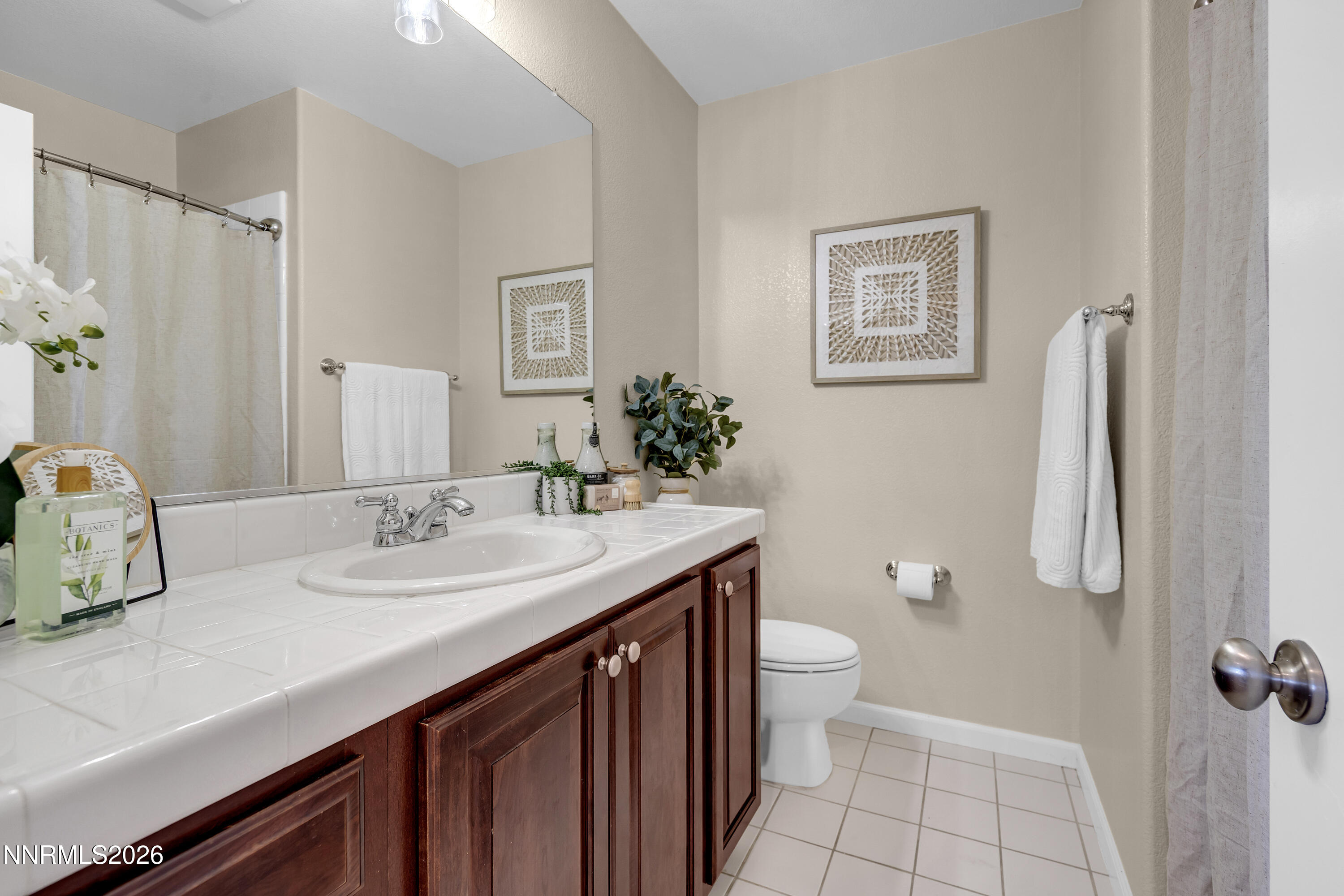 1642 Spring Hill Drive Reno, NV 89523 - Photo 21 of 43 Upstairs Guest Bath