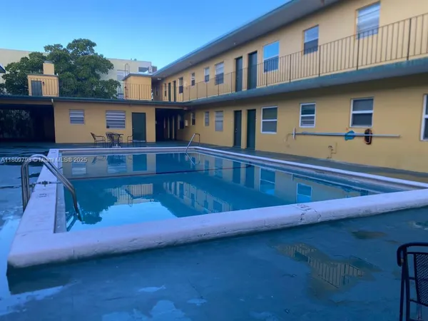 $170,000 | 1975 Northeast 135th Street, Unit 2D, North Miami, FL 33181
