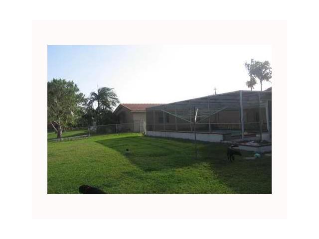 1098 Northwest 15th Avenue Boca Raton, FL 33486 - Photo 4 of 11 Additional Photo