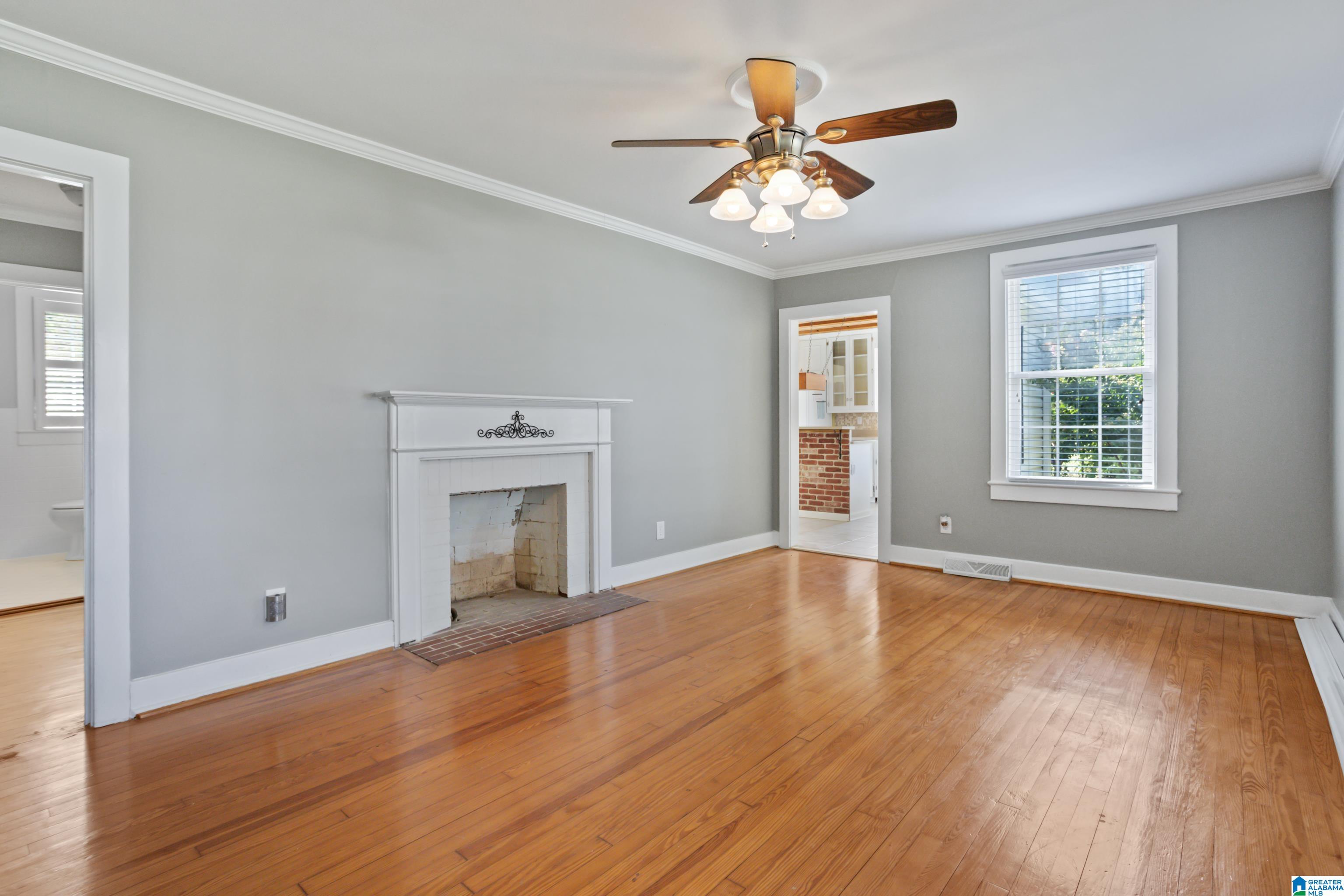 5011 Roselyn Road Bessemer, AL 35022 - Photo 4 of 37