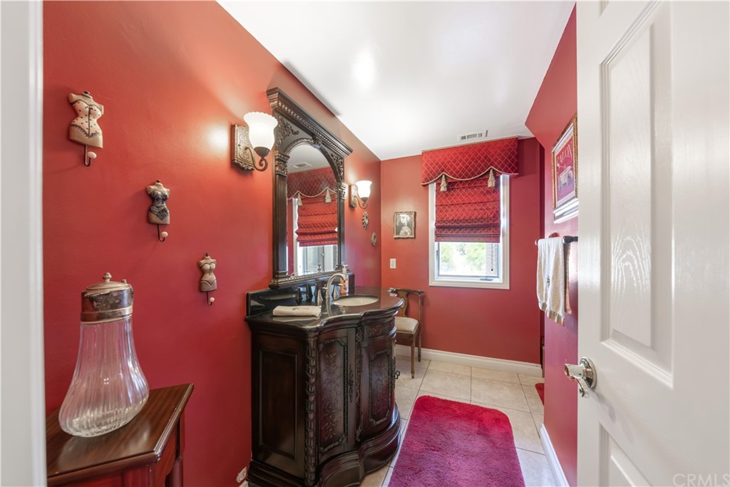34970 Santa Rita Road Temecula, CA 92592 - Photo 38 of 38 a livingroom with furniture and a window