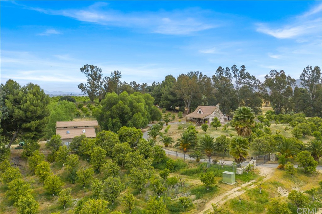 34970 Santa Rita Road Temecula, CA 92592 - Photo 10 of 38 a view of a city