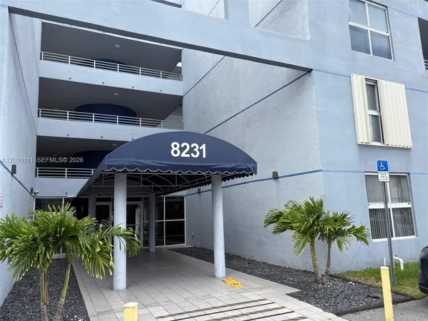 $270,000 | 8231 Northwest 8th Street, Unit 2102, Miami, FL 33126