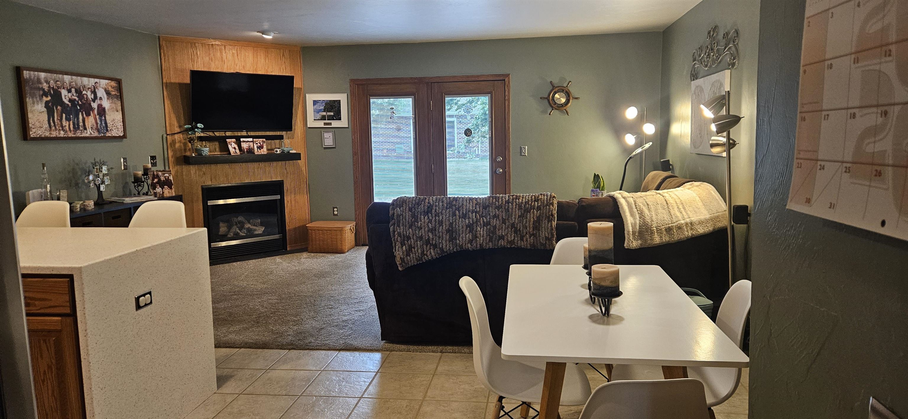 1903 Riverside Drive, Unit B Green Bay, WI 54313 - Photo 6 of 14 Gallery Image 6