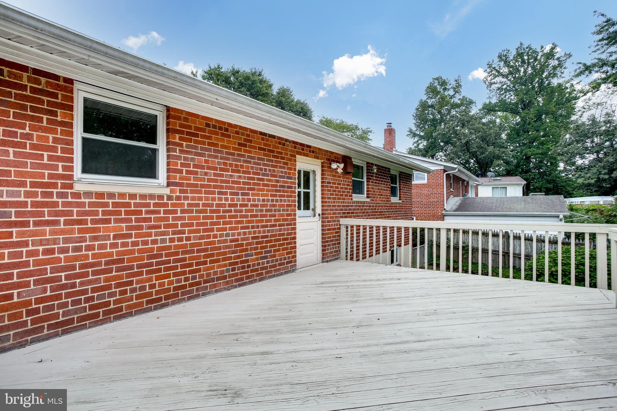 10914 Lombardy Road Silver Spring, MD 20901 - Photo 29 of 34 Have your end of summer BBQ here!