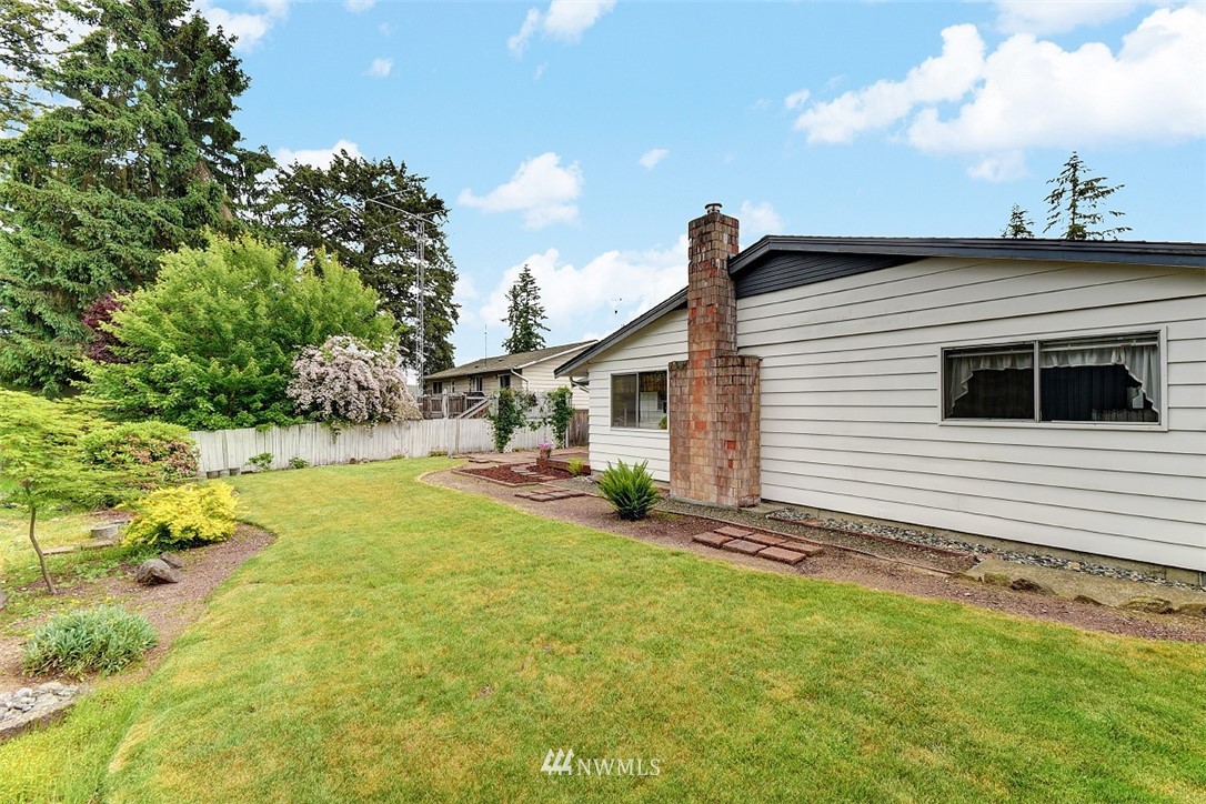 109 161st Street Southeast Bothell, WA 98012 - Photo 23 of 24