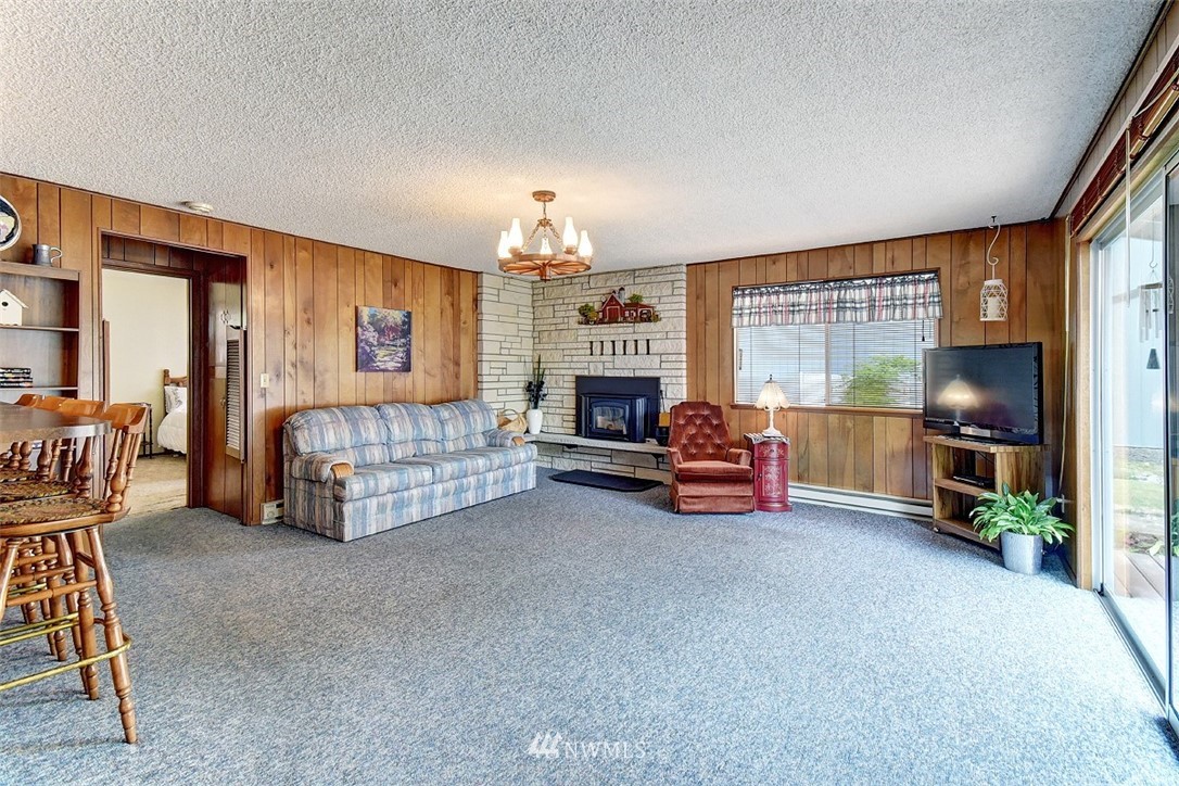 109 161st Street Southeast Bothell, WA 98012 - Photo 8 of 24