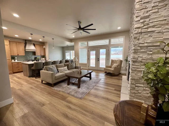 $674,900 | 3716 North 3694th Street East, Kimberly, ID 83341