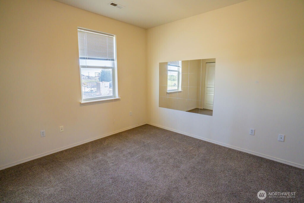 3411 Rd F Northeast Moses Lake, WA 98837 - Photo 11 of 38 Gallery Image 11