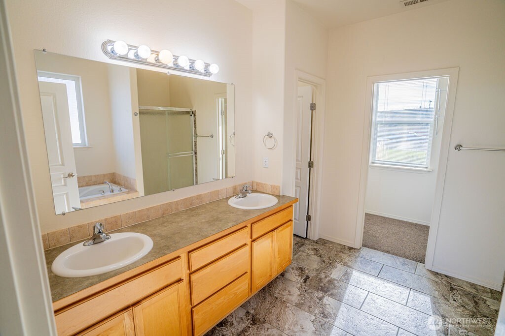 3411 Rd F Northeast Moses Lake, WA 98837 - Photo 19 of 38 Gallery Image 19