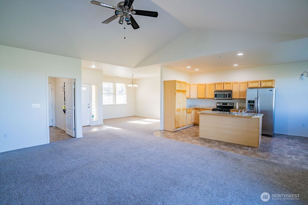 3411 Rd F Northeast Moses Lake, WA 98837 - Photo 7 of 38 Gallery Image 7