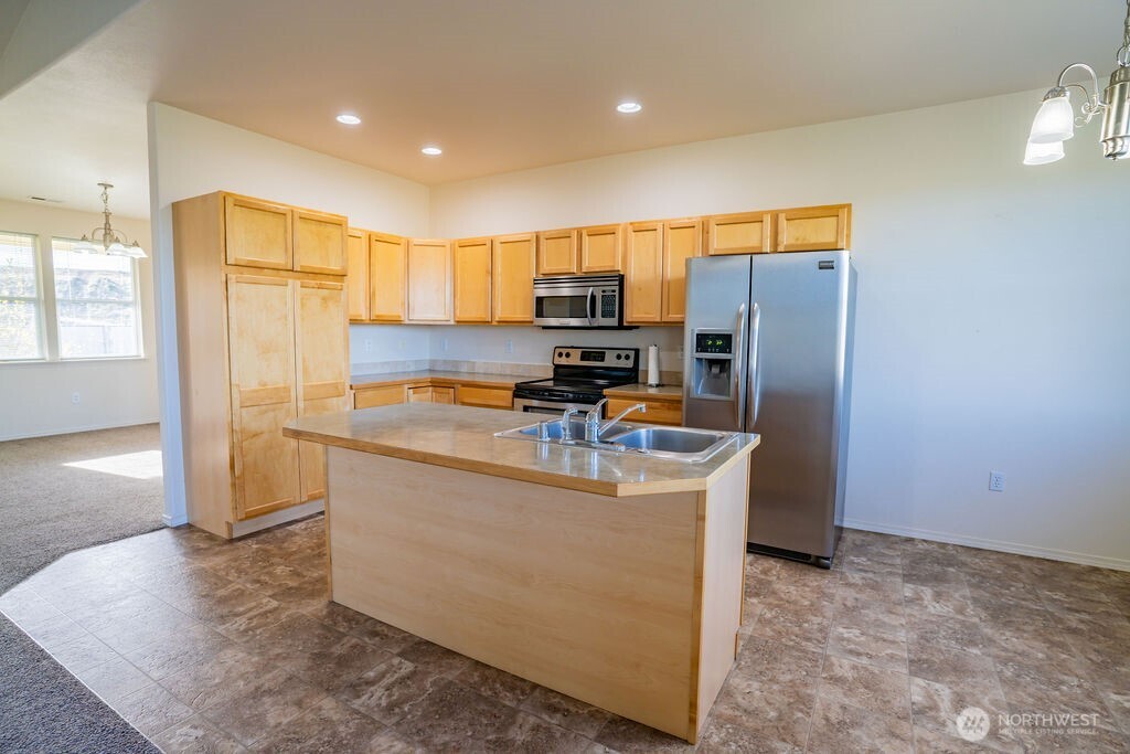 3411 Rd F Northeast Moses Lake, WA 98837 - Photo 8 of 38 Gallery Image 8