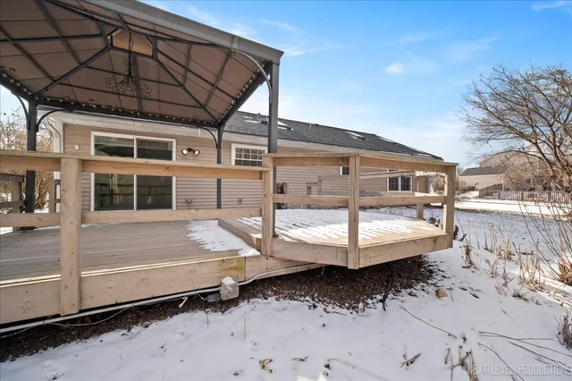 $389,000 | 30W110 Huntington Drive, Warrenville, IL 60555