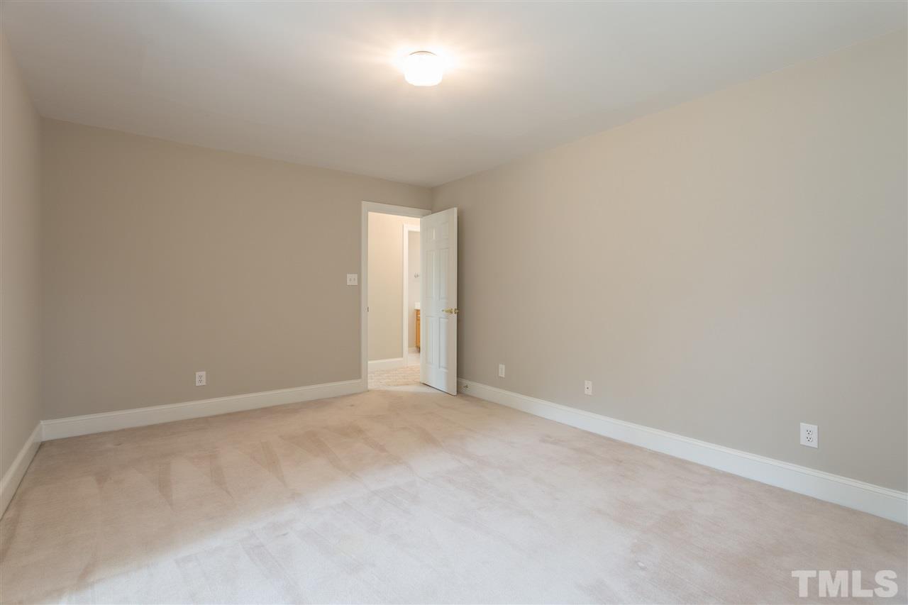 210 Chiselhurst Way Cary, NC 27513 - Photo 15 of 30 Gallery Image 15