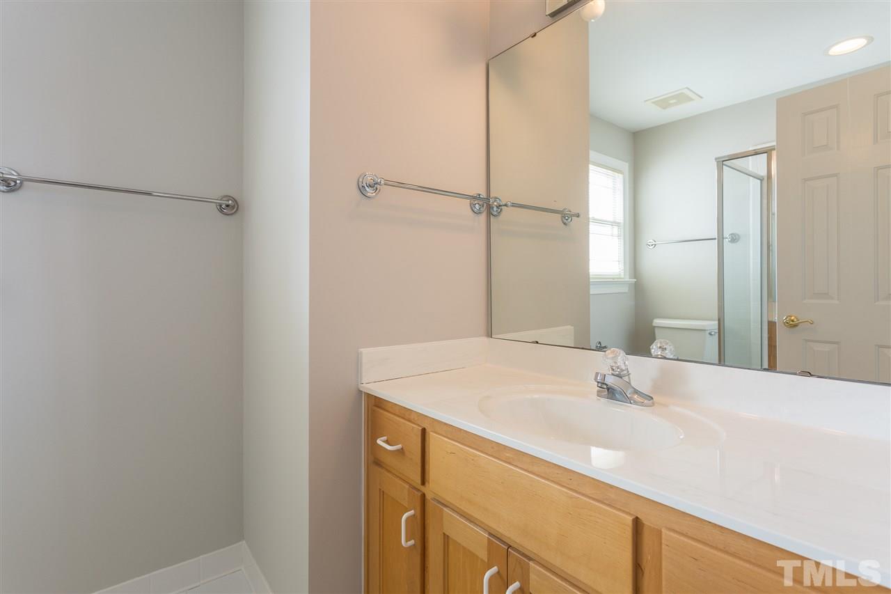 210 Chiselhurst Way Cary, NC 27513 - Photo 18 of 30 Gallery Image 18