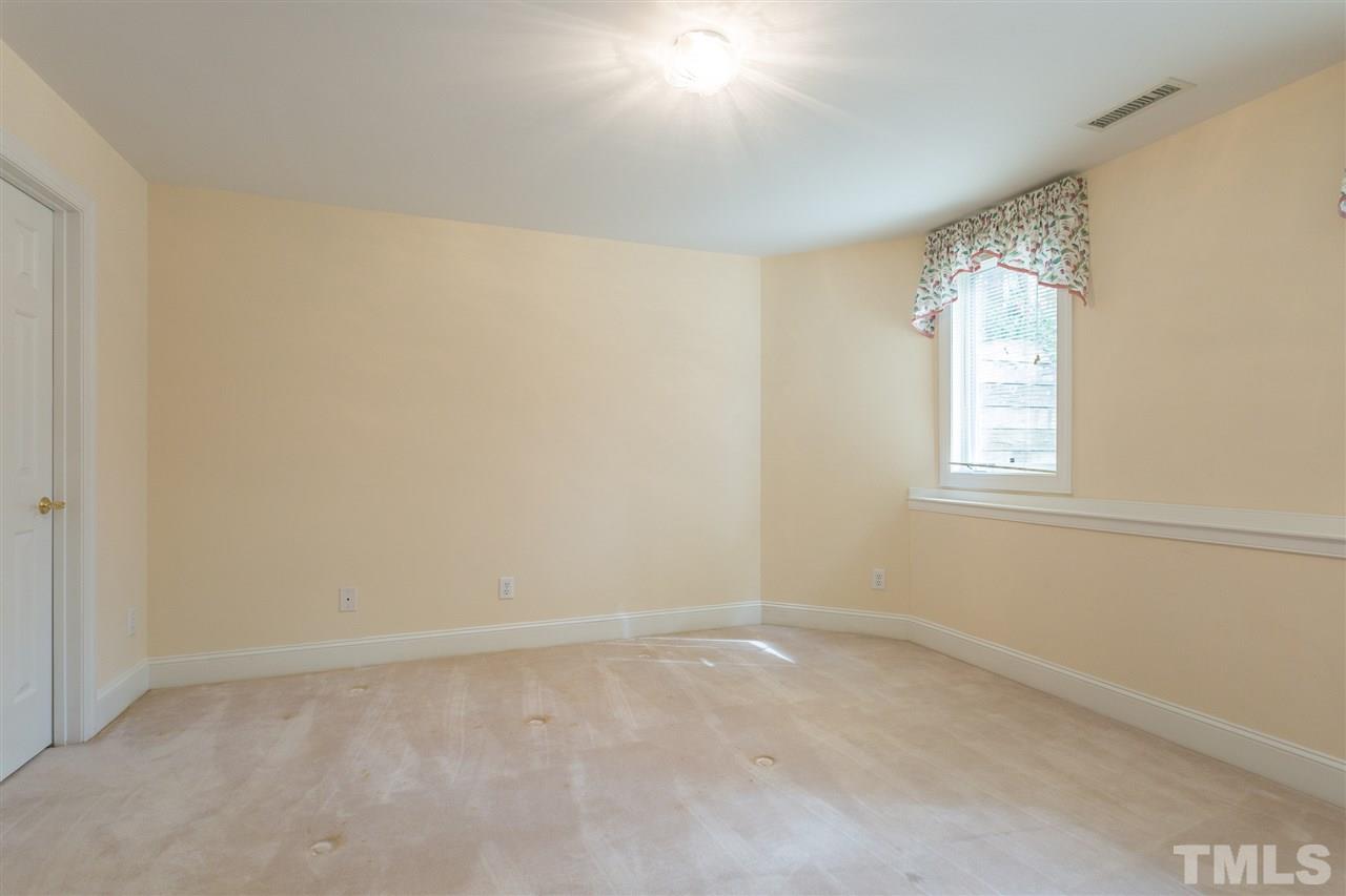 210 Chiselhurst Way Cary, NC 27513 - Photo 25 of 30 Gallery Image 25