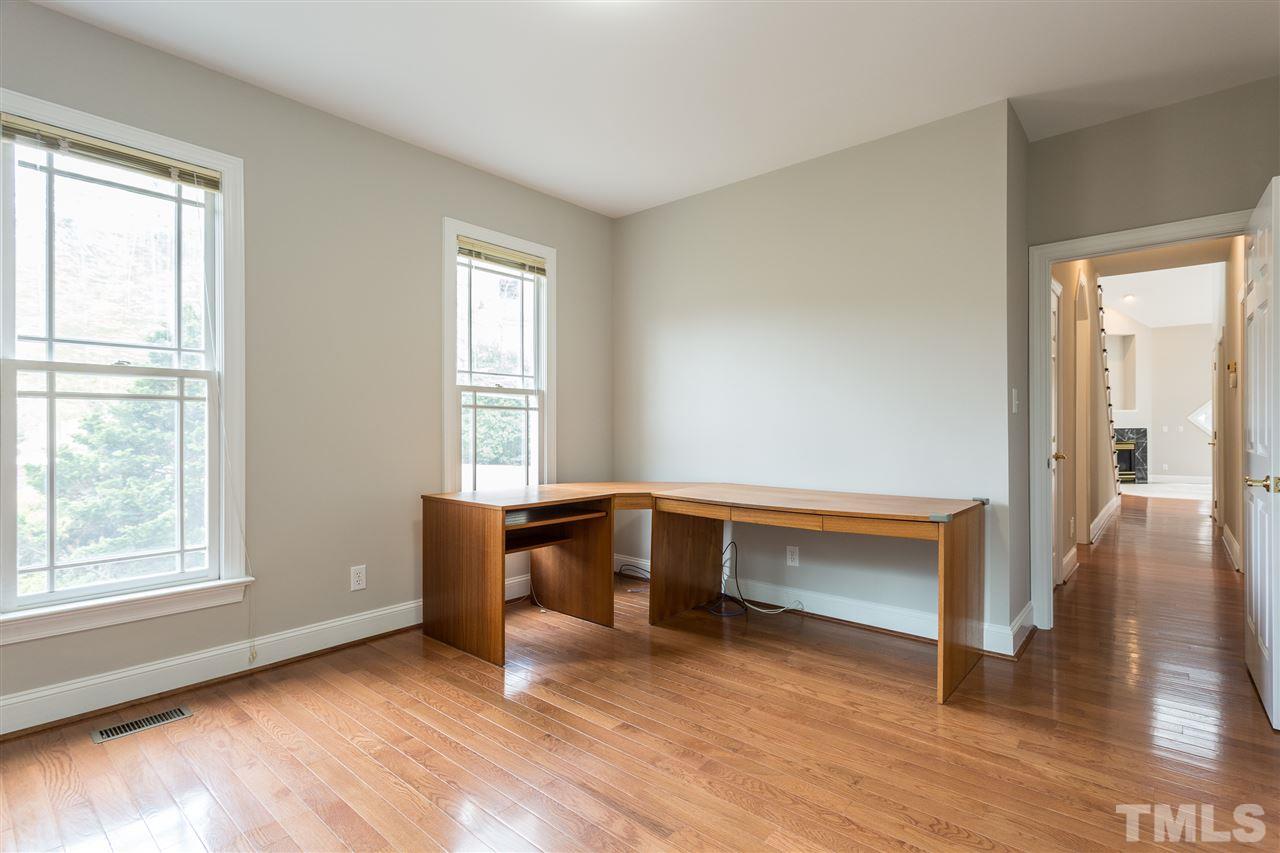 210 Chiselhurst Way Cary, NC 27513 - Photo 10 of 30 Gallery Image 10