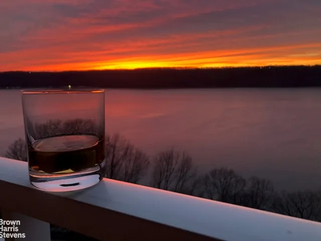 $565,000 | 2575 Palisade Avenue, Unit 9F | Spuyten Duyvil