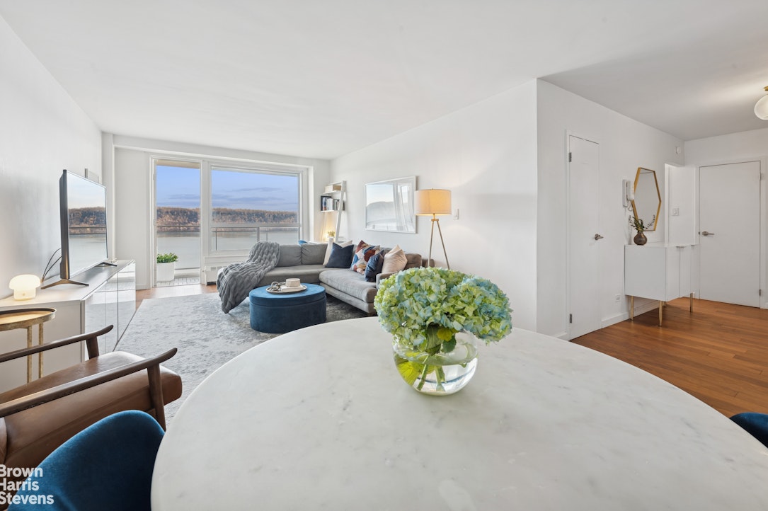 2575 Palisade Avenue, Unit 9F Bronx, NY 10463 - Photo 10 of 31