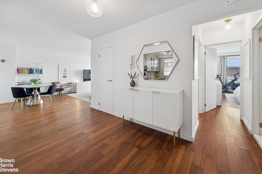 2575 Palisade Avenue, Unit 9F Bronx, NY 10463 - Photo 25 of 31