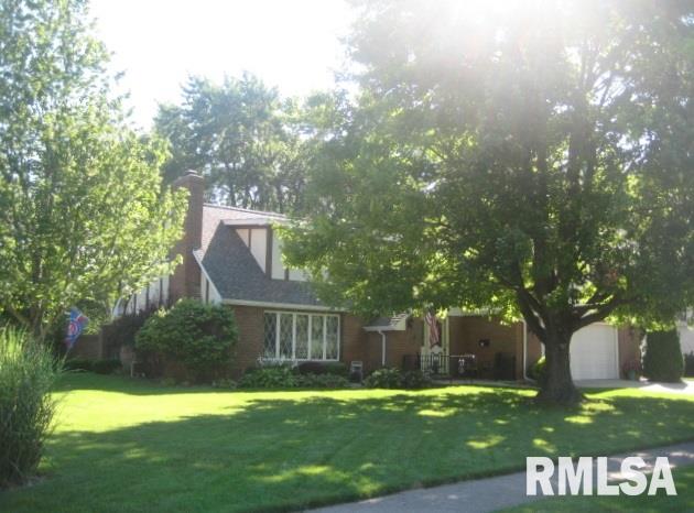 905 Kingsbury Road Washington, IL 61571 - Photo 3 of 29 Gallery Image 3