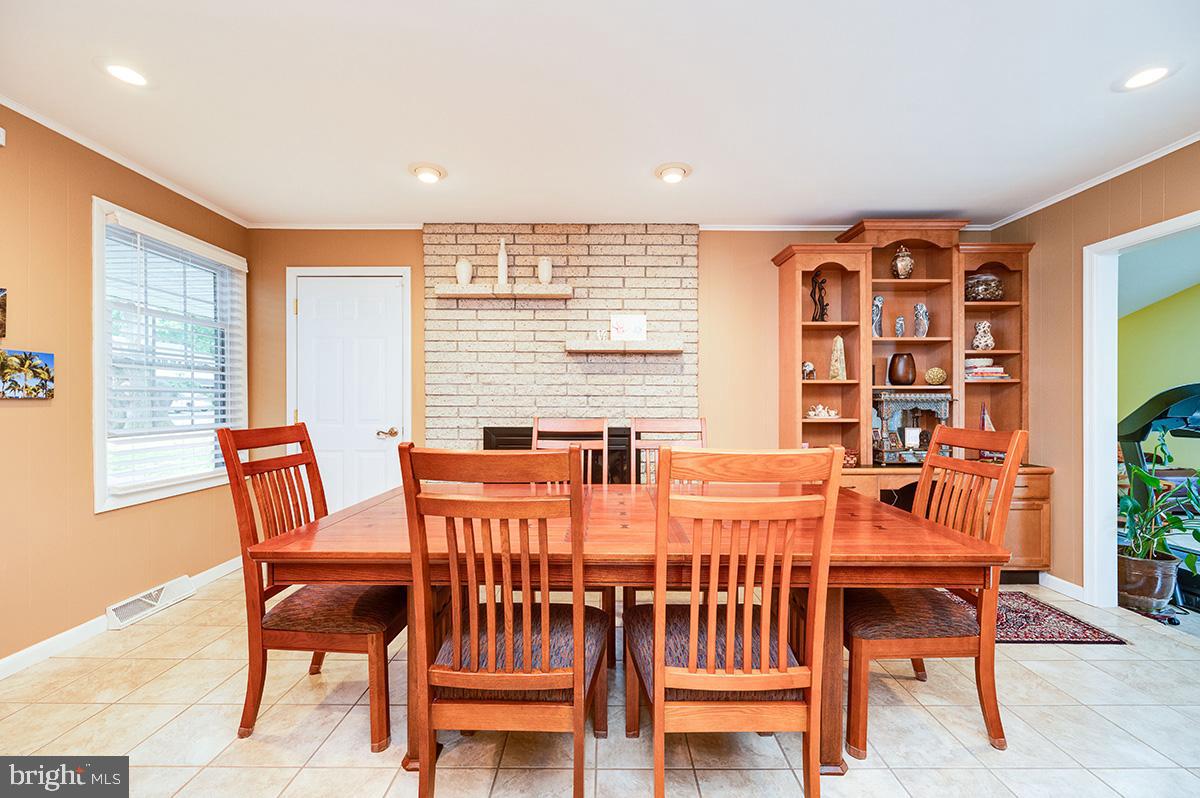 1616 Westwood Road Reading, PA 19610 - Photo 6 of 49 Gallery Image 6
