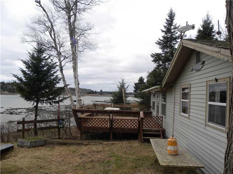 186 Atlantic Quarry Road Spruce Head, ME 04859 - Photo 1 of 17 Exterior Front.